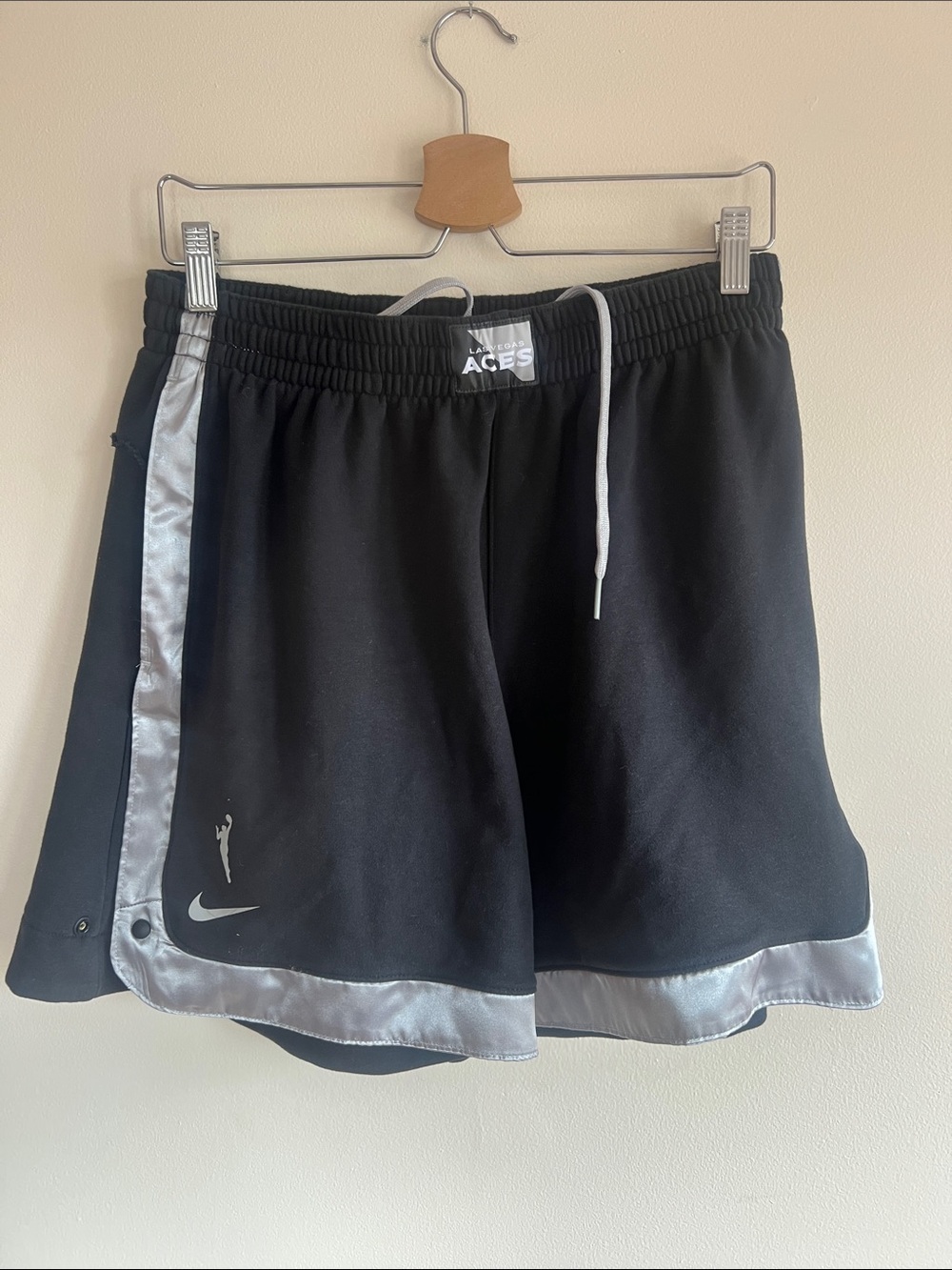 NWOT Nike Las Vegas Aces WNBA Black Athletic Shorts with Silver Trim